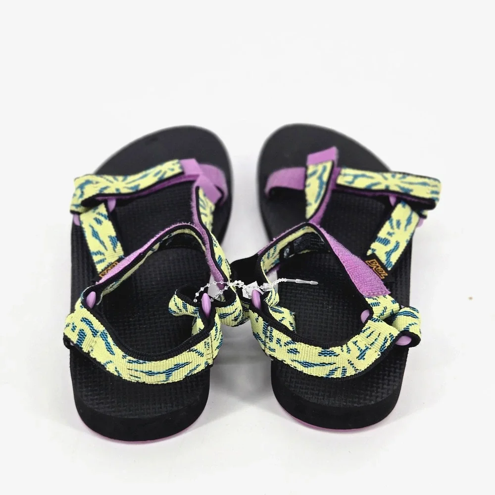 Teva classic outdoor